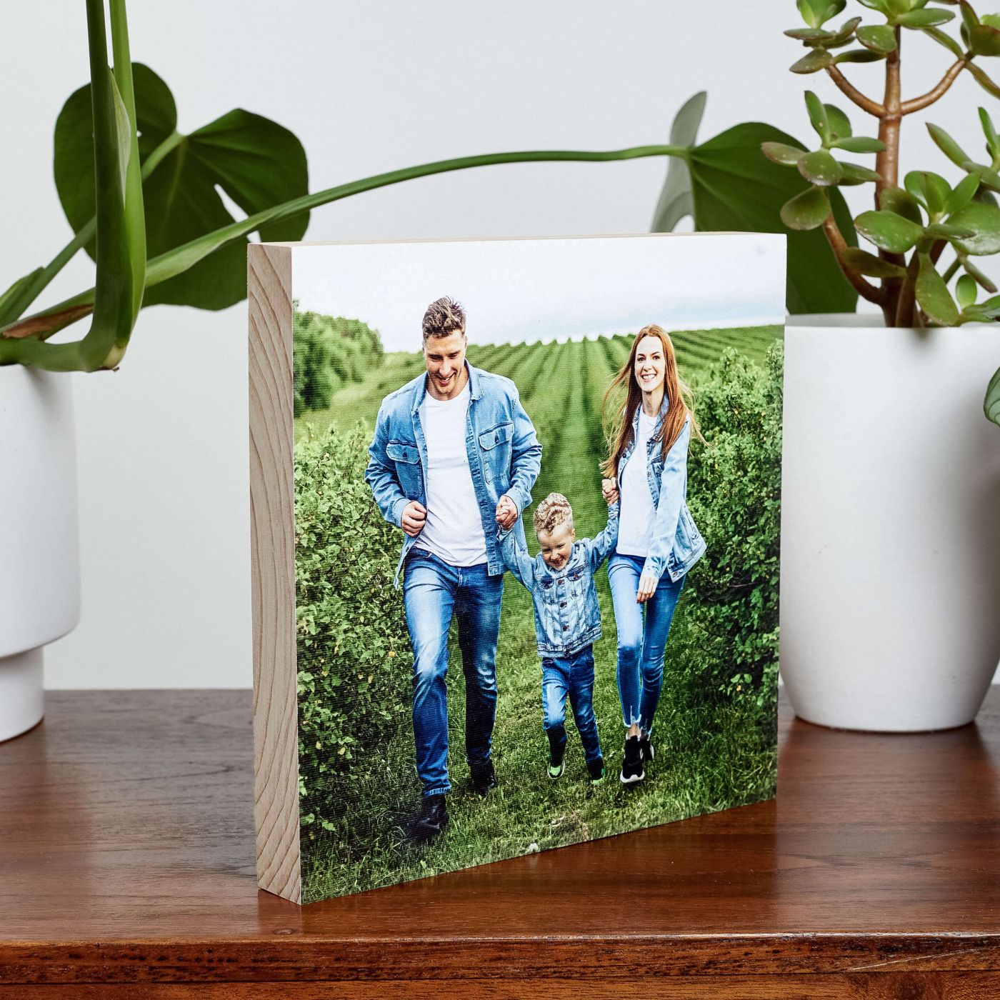 A family photo printed on a wooden Memory Block
